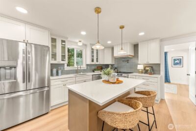 12250 Densmore Avenue N, Seattle, WA 98133 - Photo 9