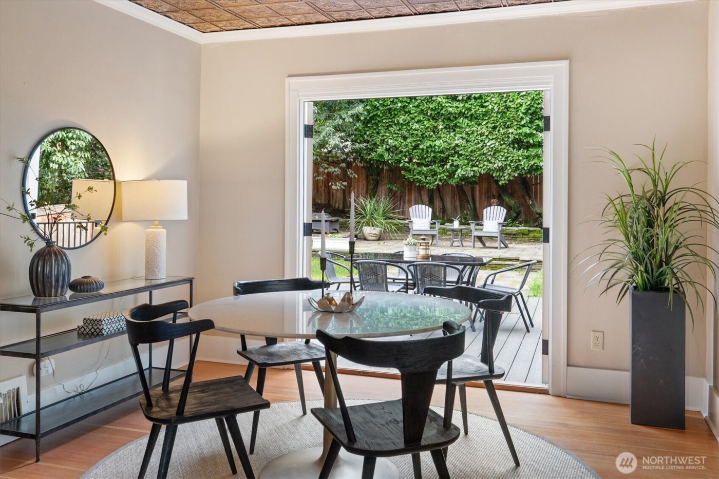 2463 26th Avenue E, Seattle, WA 98112