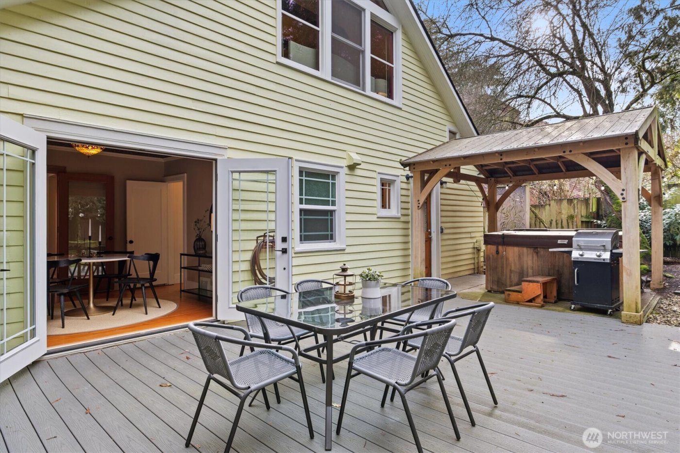 2463 26th Avenue E, Seattle, WA 98112