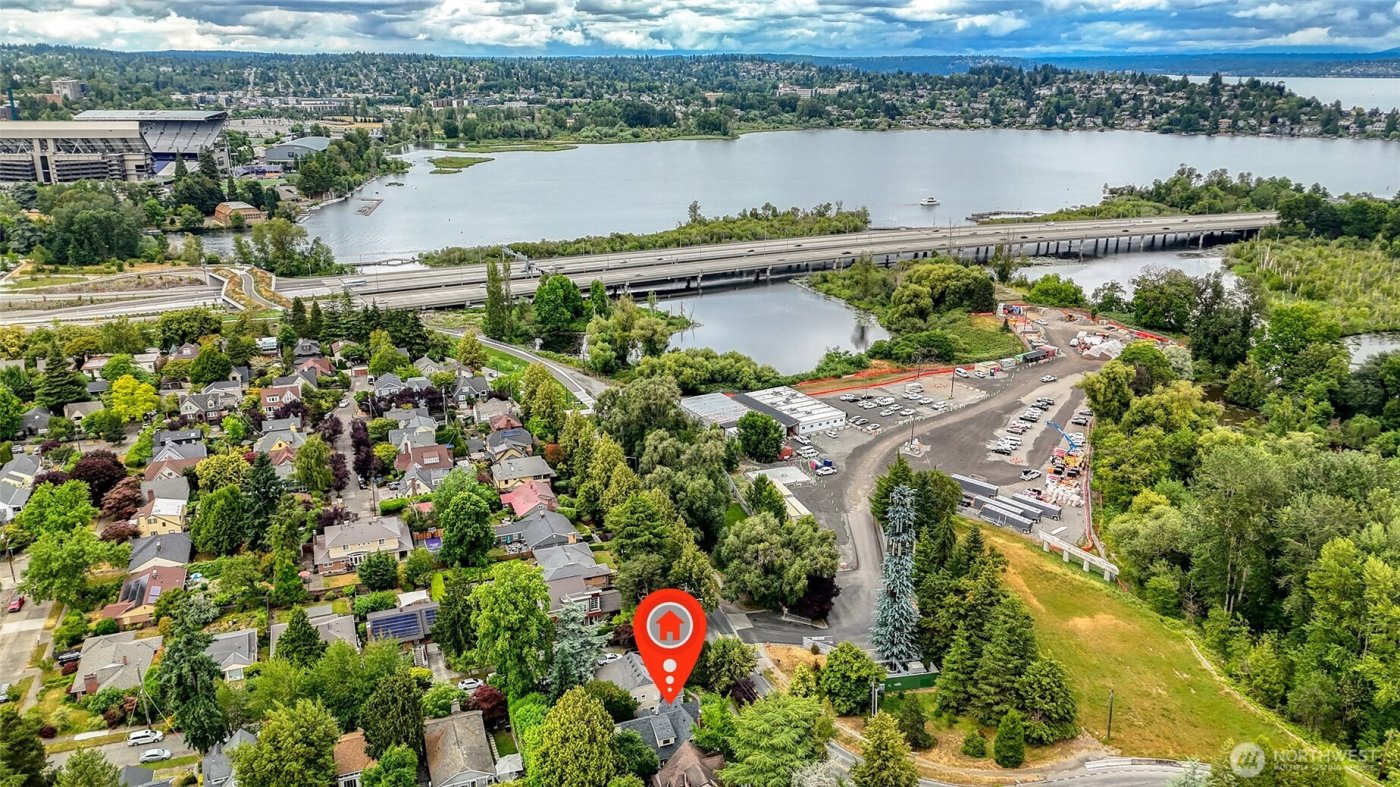 2463 26th Avenue E, Seattle, WA 98112