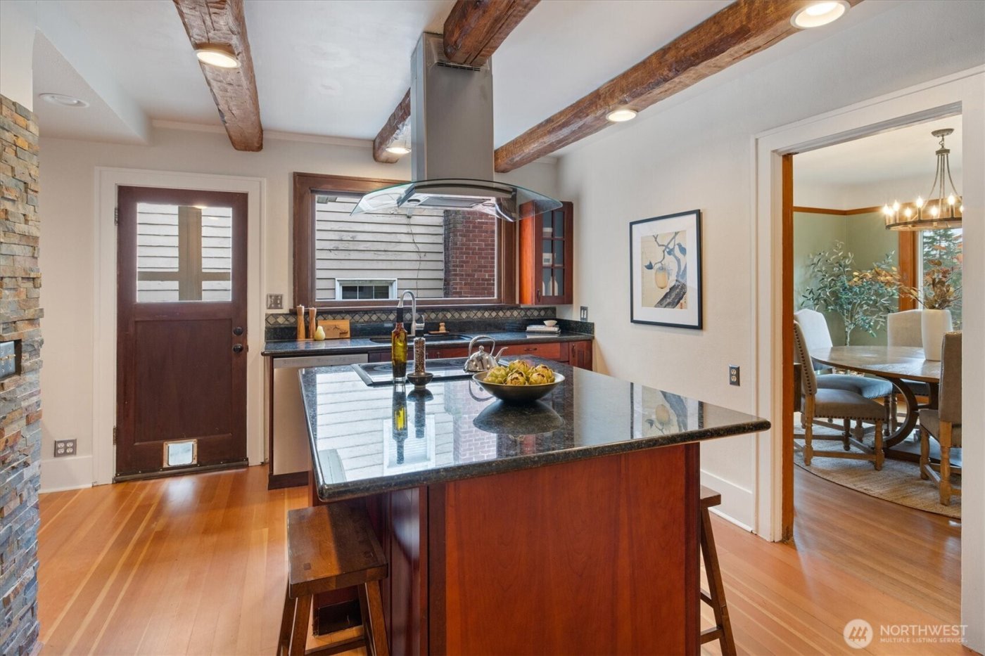 2463 26th Avenue E, Seattle, WA 98112