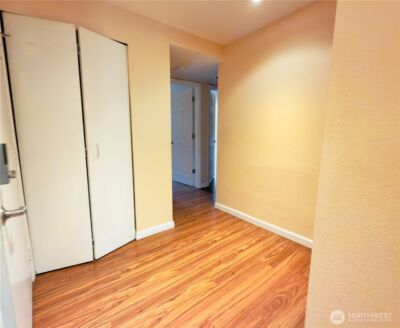 4717 W Lake Sammamish Pkwy SE #C305, Sammamish, WA 98027 - Photo 6