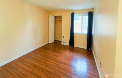 4717 W Lake Sammamish Pkwy SE #C305, Sammamish, WA 98027 - Photo 8