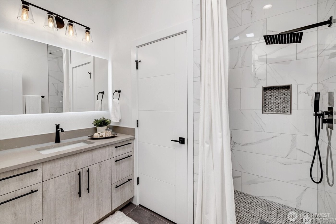 12215 Des Moines Memorial Drive S #B, Seattle, WA 98168