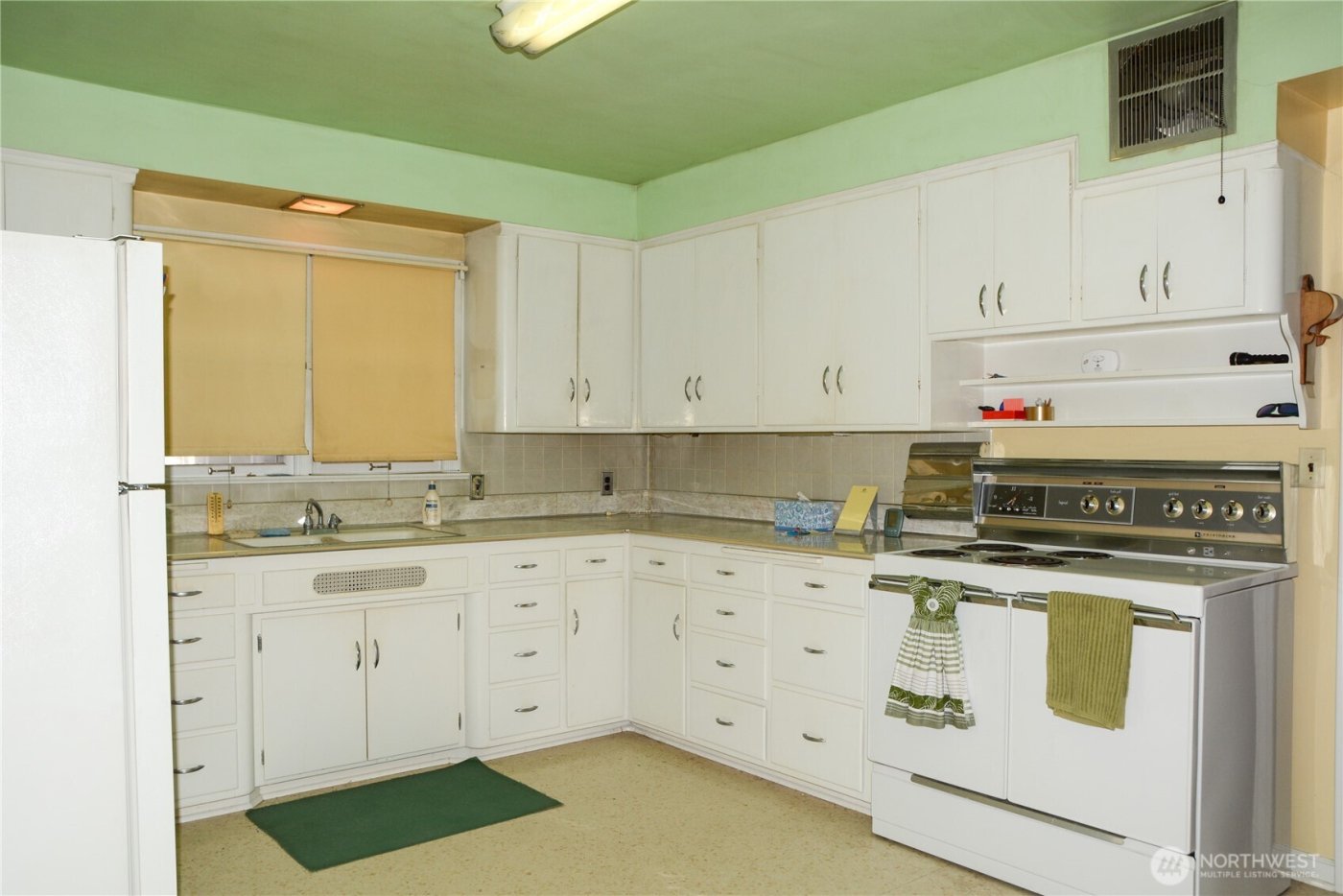 206 E 3rd Avenue , Ritzville, WA 99169