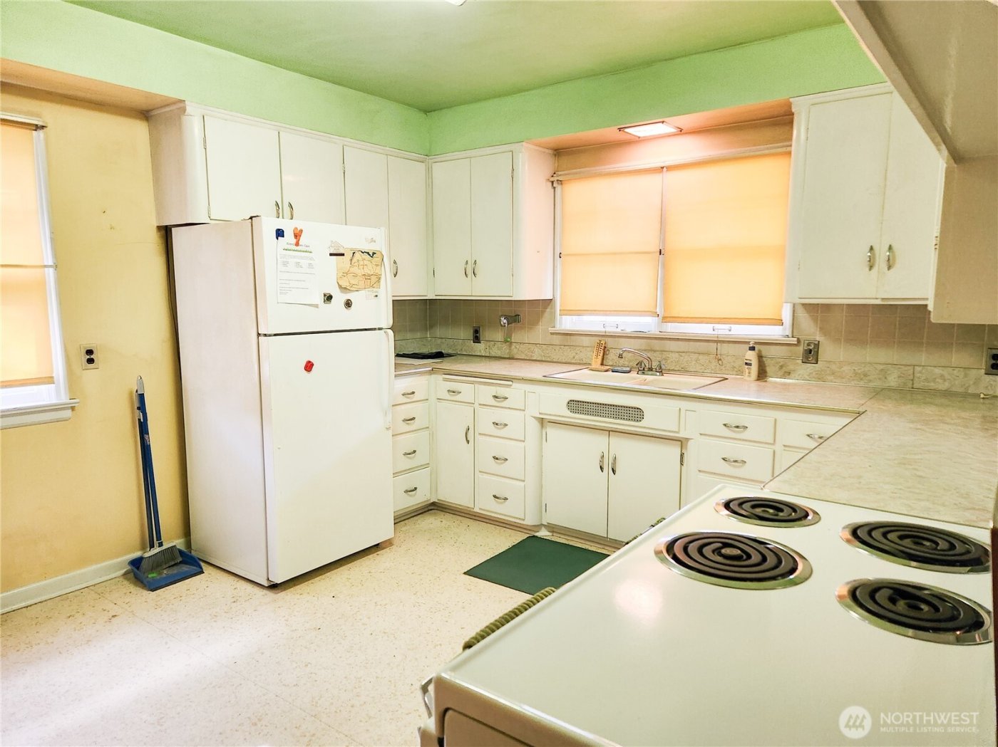 206 E 3rd Avenue , Ritzville, WA 99169