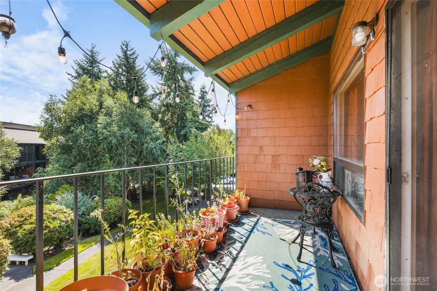 7310 N Skyview Lane #J-301, Tacoma, WA 98406