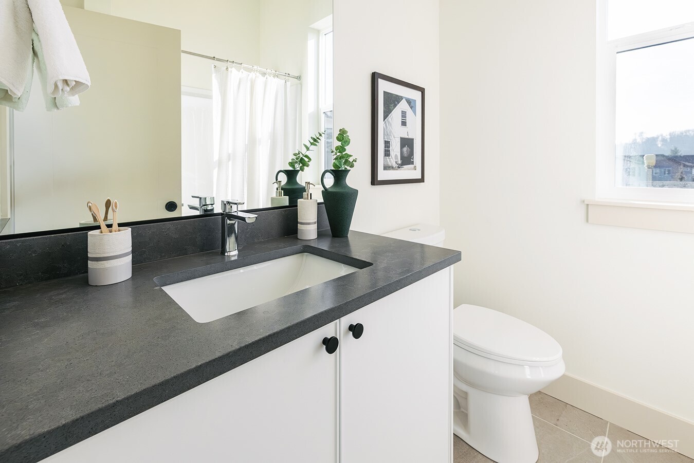 3007 S Dakota Street , Seattle, WA 98108