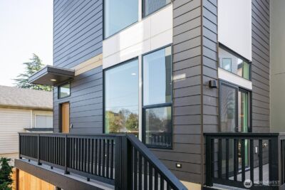 3007 S Dakota Street , Seattle, WA 98108 - Photo 2