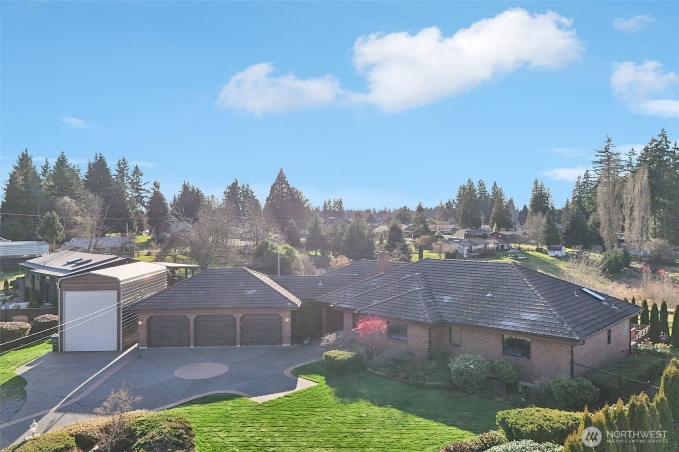 2910 13th Street SW, Puyallup, WA 98373