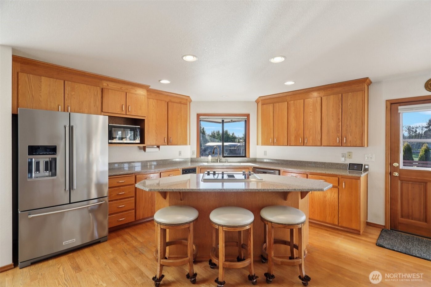 2910 13th Street SW, Puyallup, WA 98373