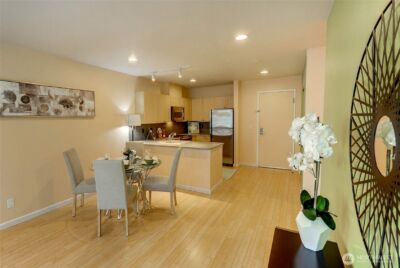 2717 Western Avenue #522, Seattle, WA 98121 - Photo 4