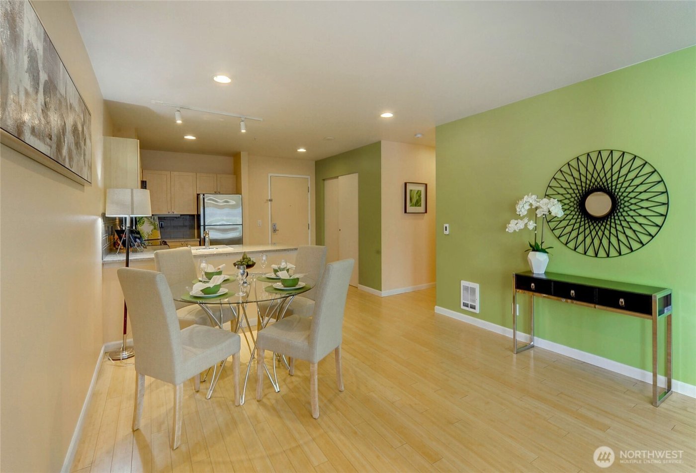 2717 Western Avenue #522, Seattle, WA 98121