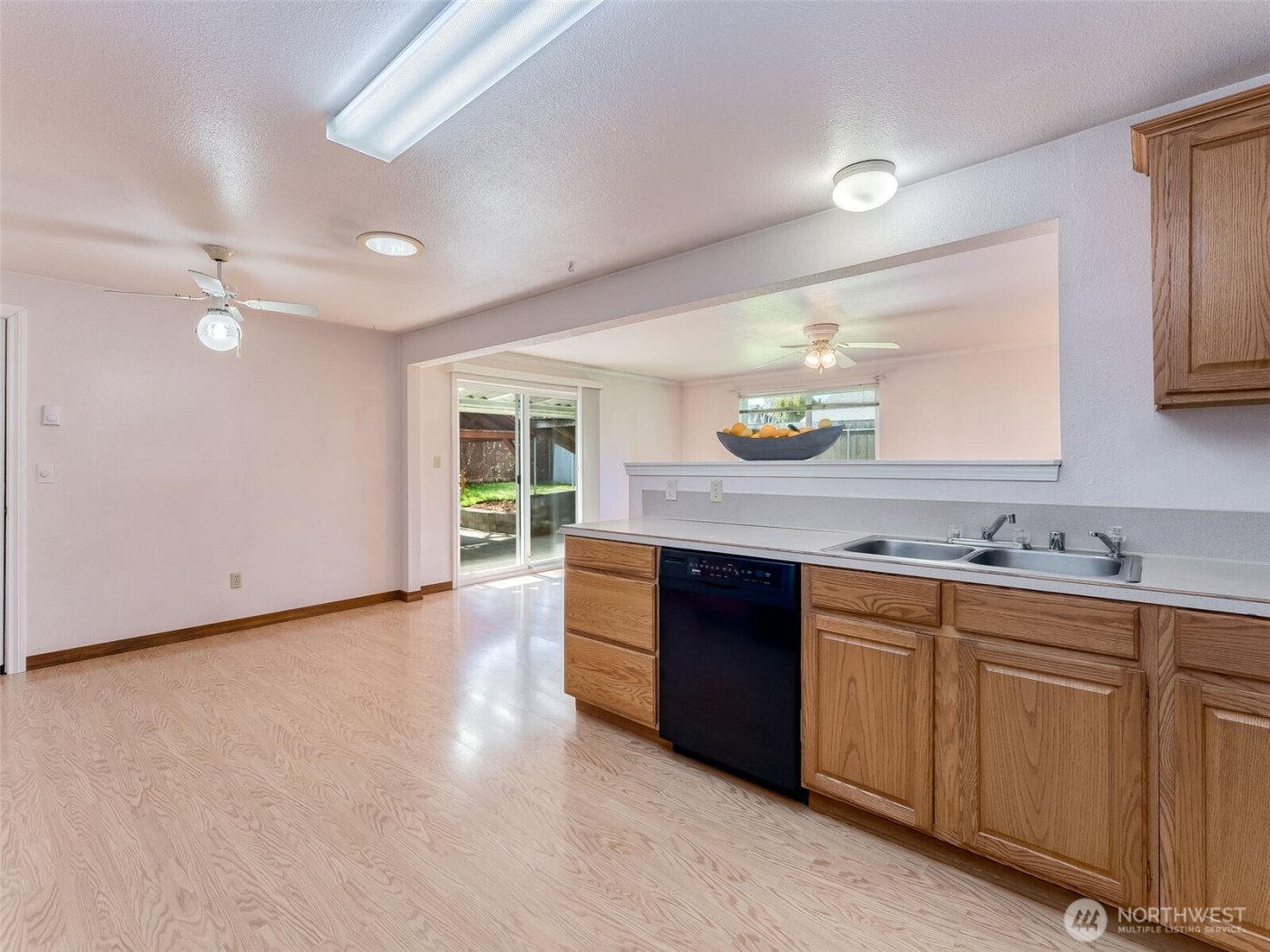 10010 NW 15th Avenue , Vancouver, WA 98685