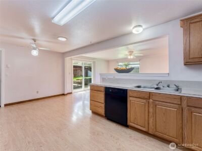 10010 NW 15th Avenue , Vancouver, WA 98685 - Photo 16