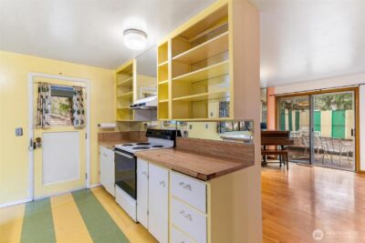 13758 Palatine Avenue N, Seattle, WA 98133 - Photo 12