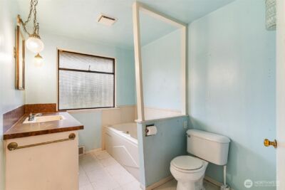 13758 Palatine Avenue N, Seattle, WA 98133 - Photo 18