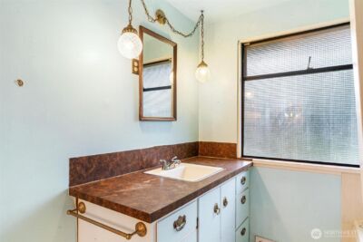 13758 Palatine Avenue N, Seattle, WA 98133 - Photo 19