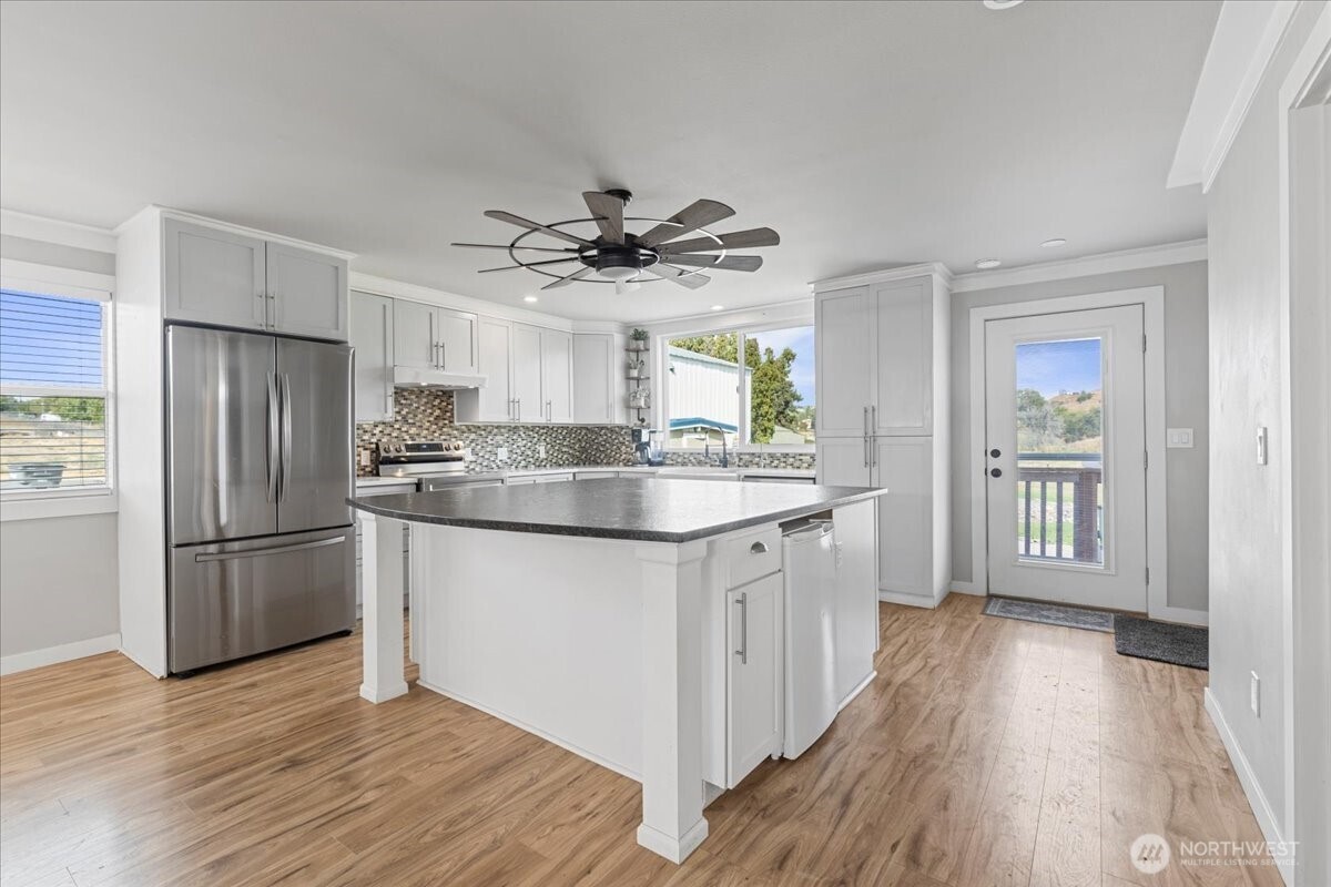 770 Lancaster Road , Selah, WA 98242