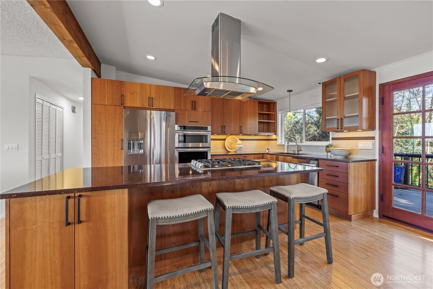 13666 18th Avenue SW, Burien, WA 98166