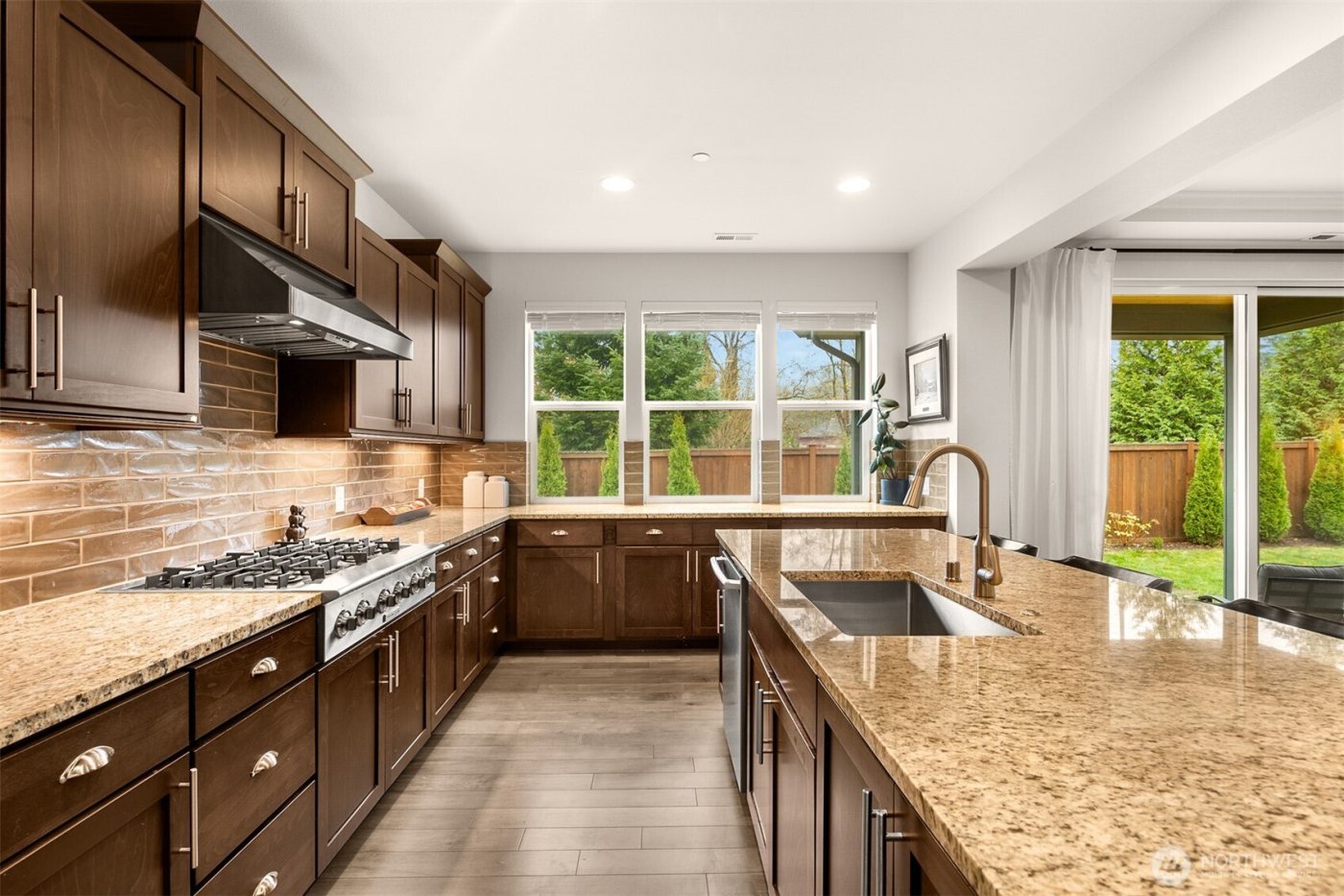 622 Mt Teneriffe Drive SE, North Bend, WA 98045