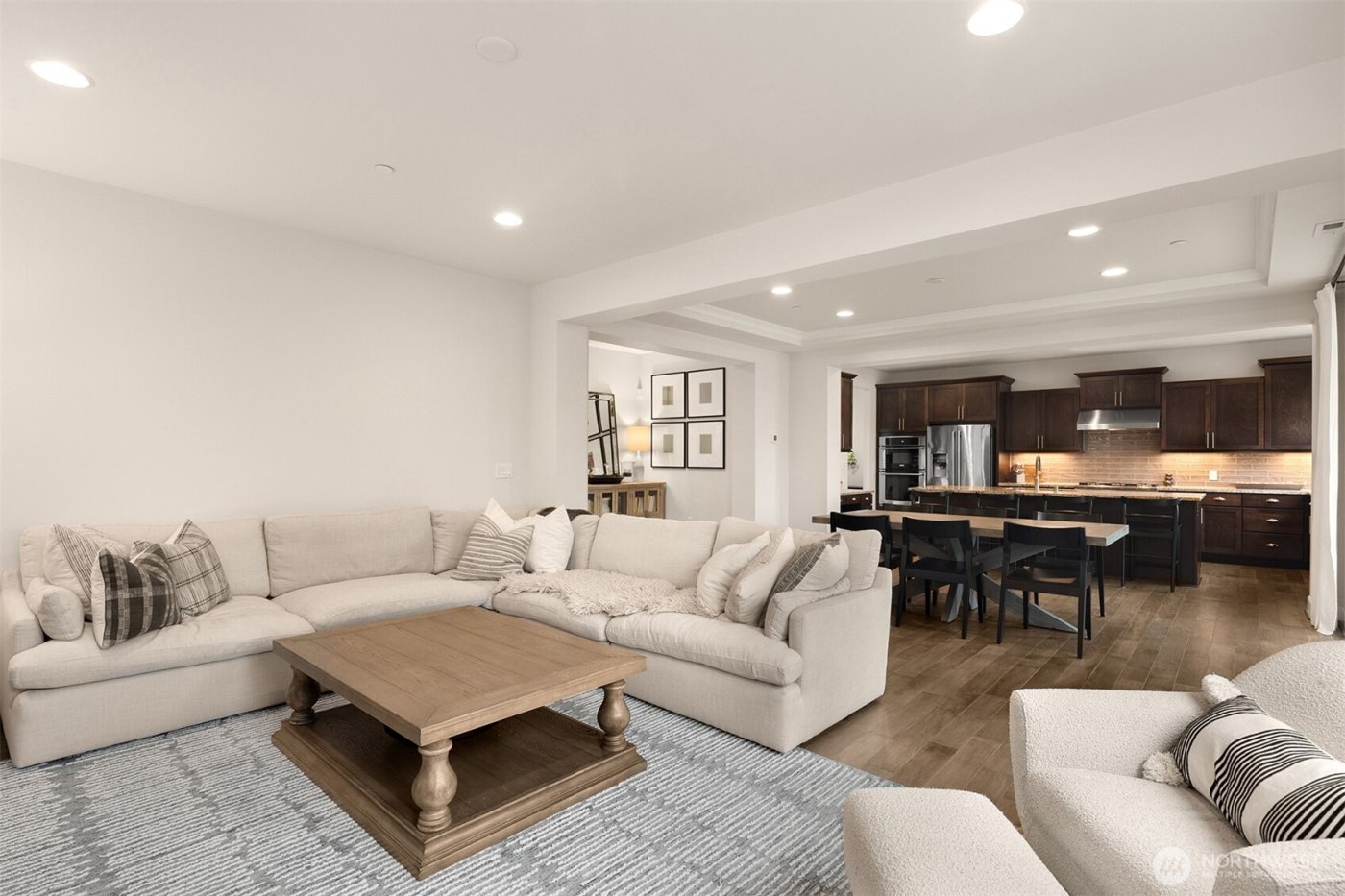 622 Mt Teneriffe Drive SE, North Bend, WA 98045