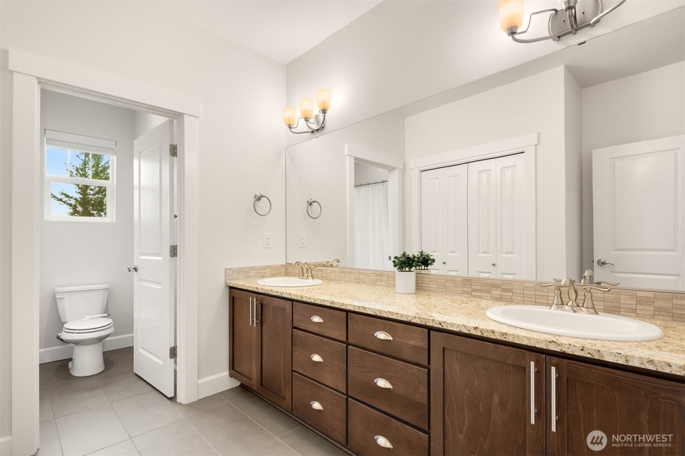 622 Mt Teneriffe Drive SE, North Bend, WA 98045