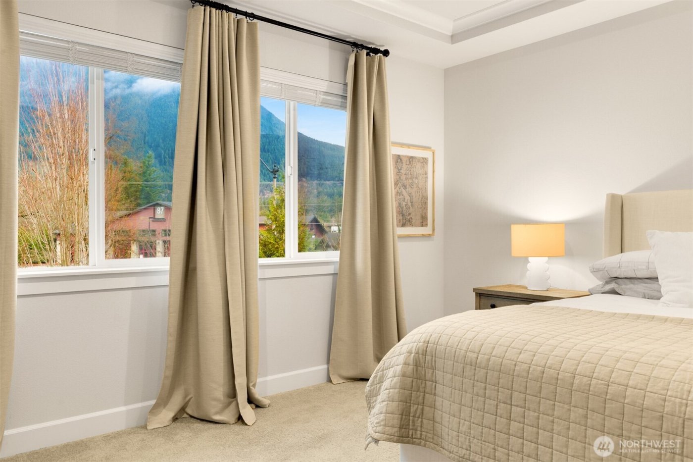 622 Mt Teneriffe Drive SE, North Bend, WA 98045