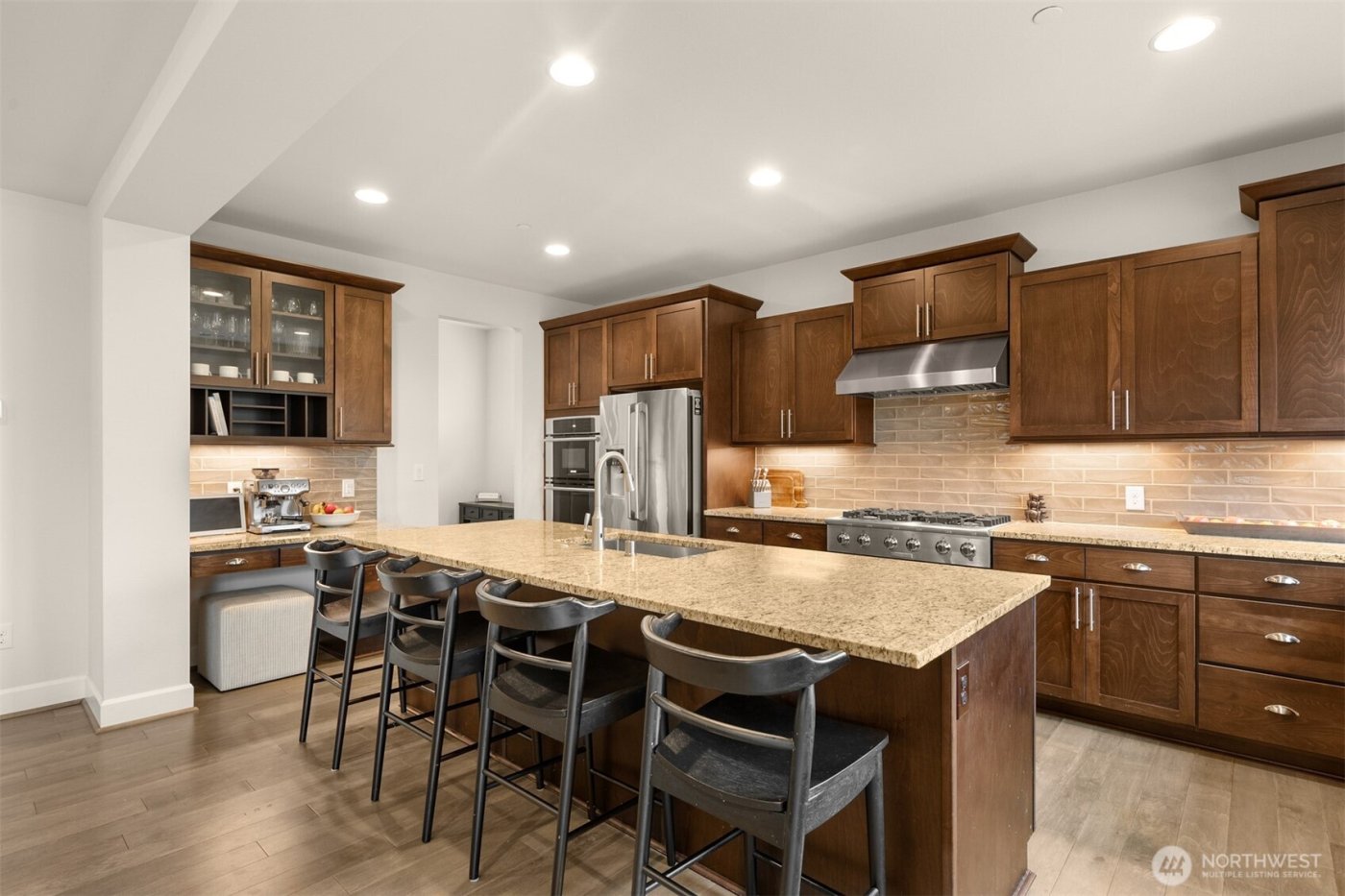 622 Mt Teneriffe Drive SE, North Bend, WA 98045