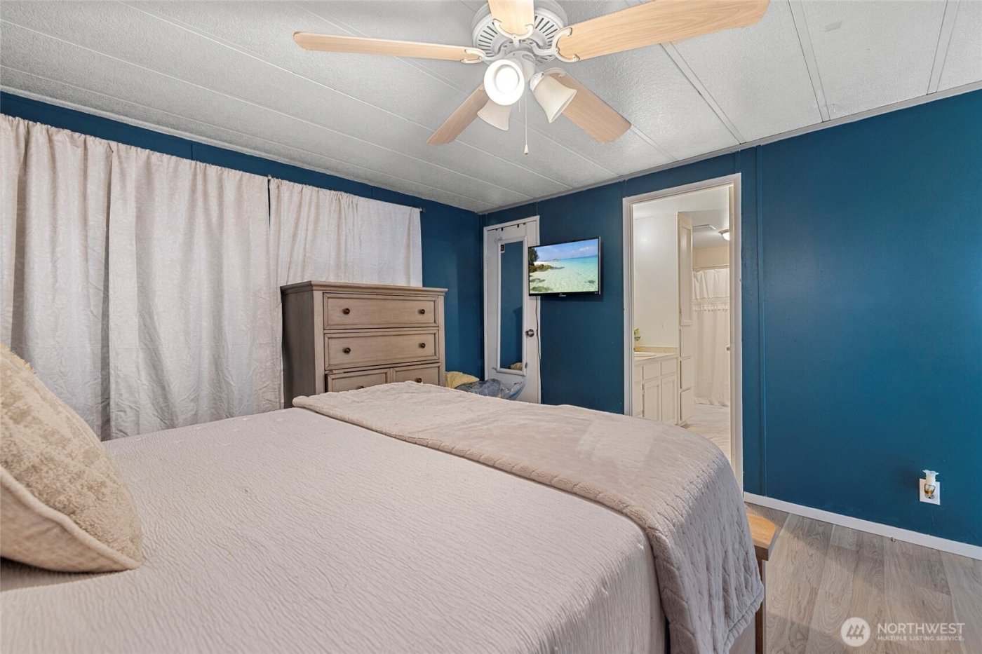 700 NW Crosby Avenue #19, Oak Harbor, WA 98277