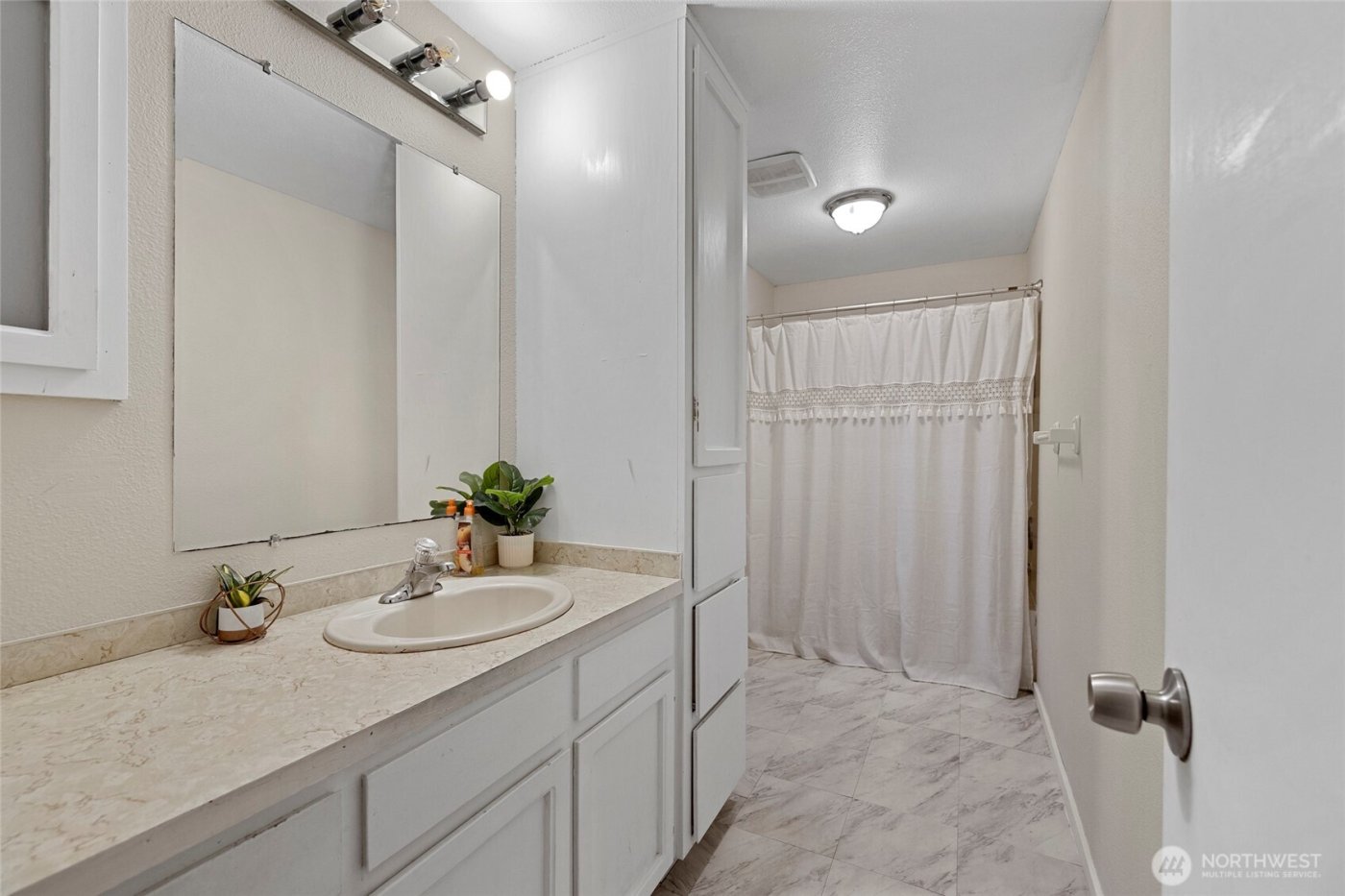 700 NW Crosby Avenue #19, Oak Harbor, WA 98277