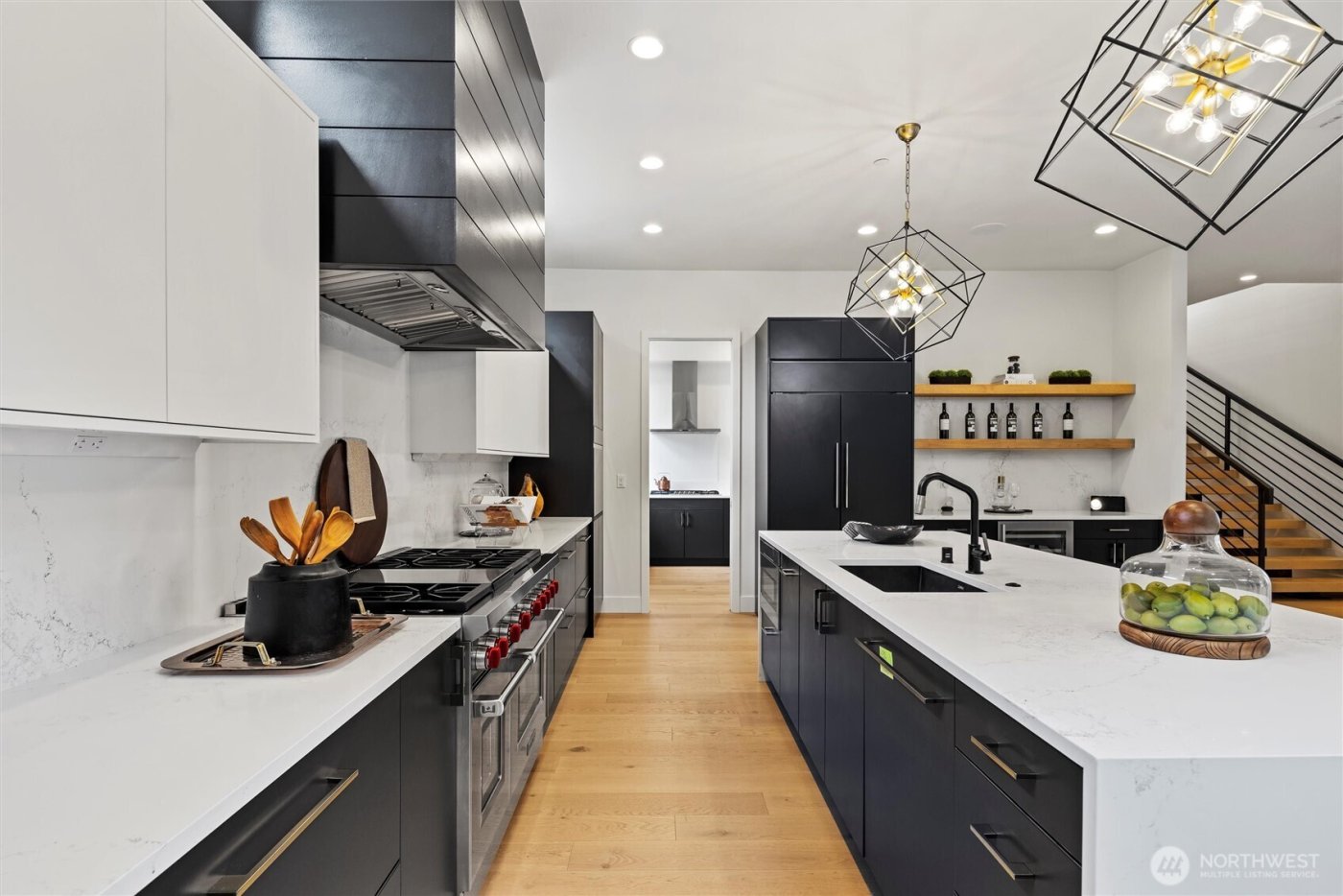 4605 108th Avenue NE, Kirkland, WA 98033