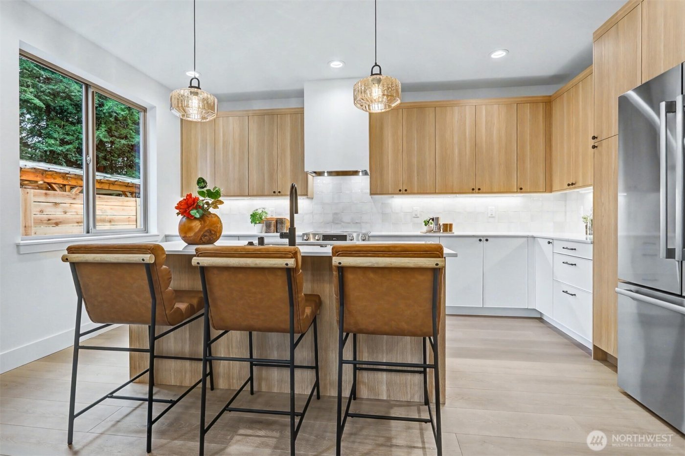 11247 108th Avenue NE, Kirkland, WA 98033