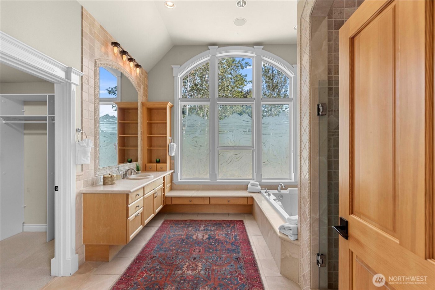 10755 North Road , Leavenworth, WA 98826