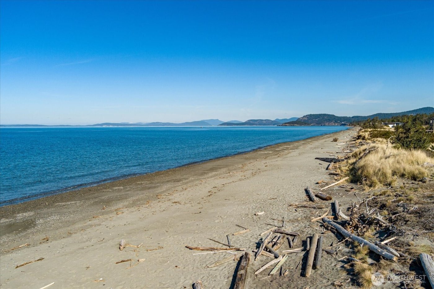 4689 Surfcrest Drive , Oak Harbor, WA 98277