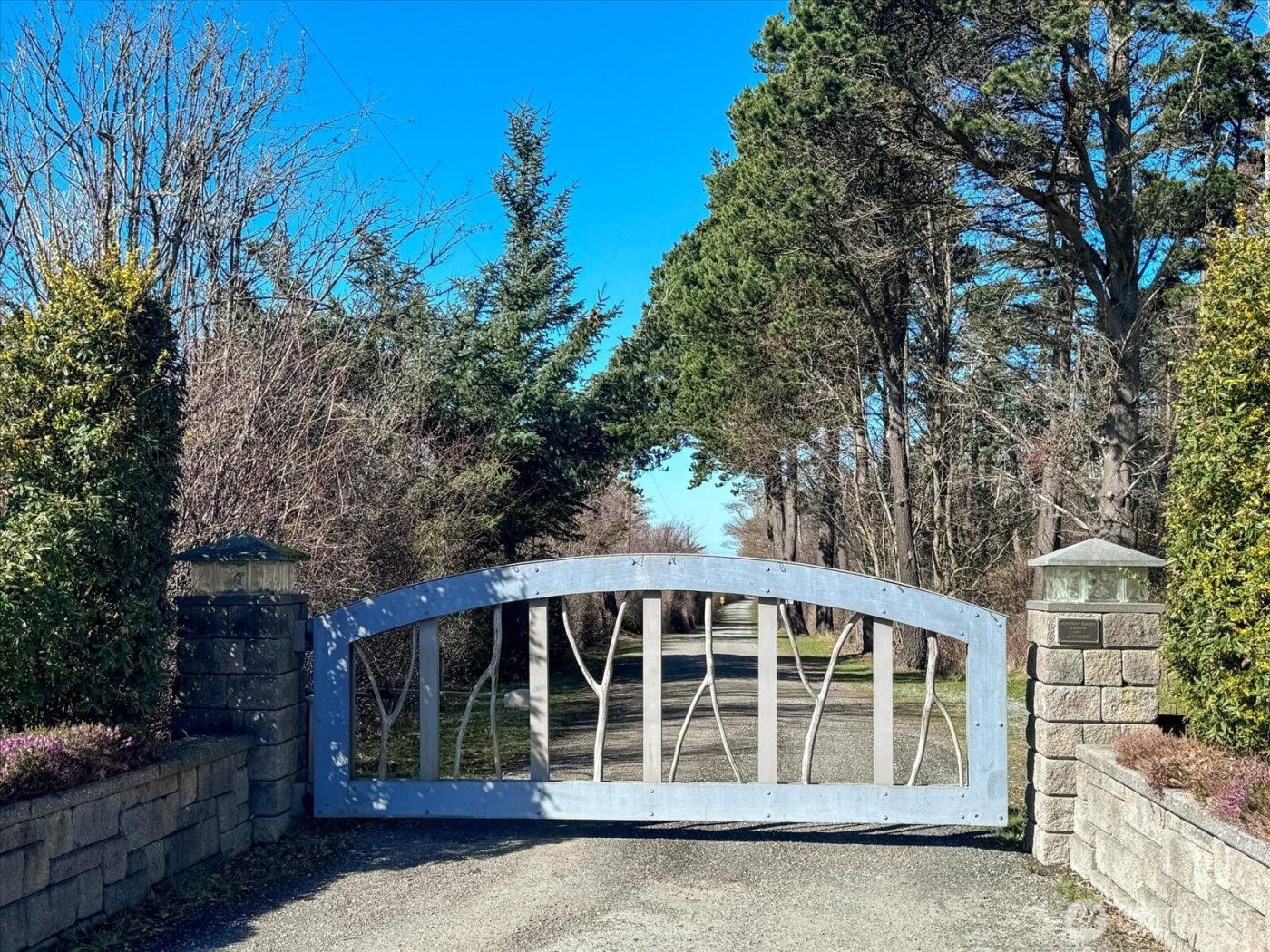 4689 Surfcrest Drive , Oak Harbor, WA 98277