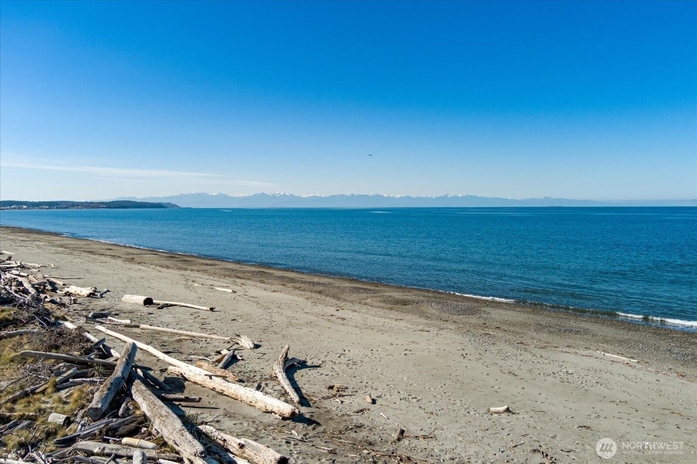 4689 Surfcrest Drive , Oak Harbor, WA 98277