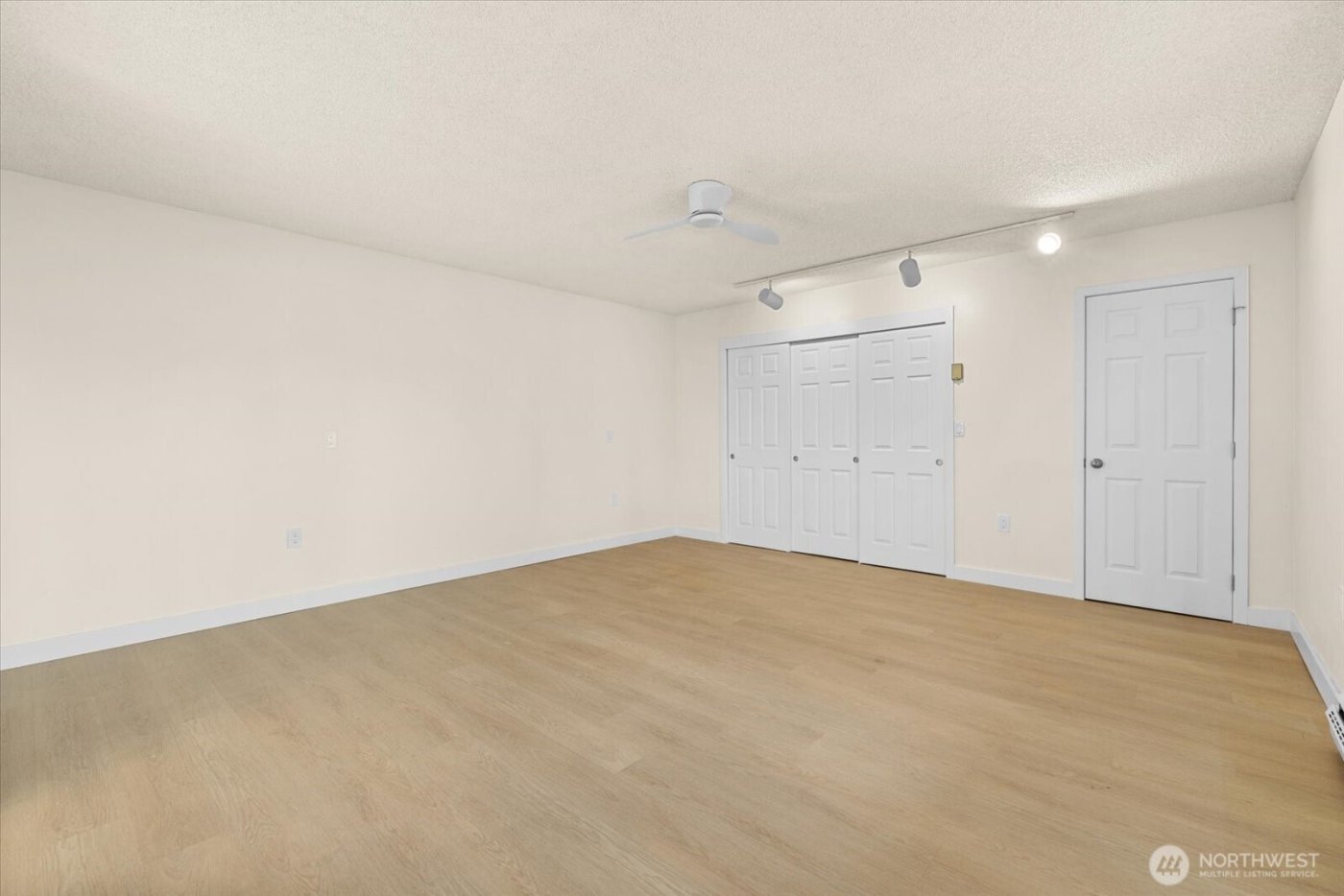 5402 Yakima Avenue , Tacoma, WA 98408