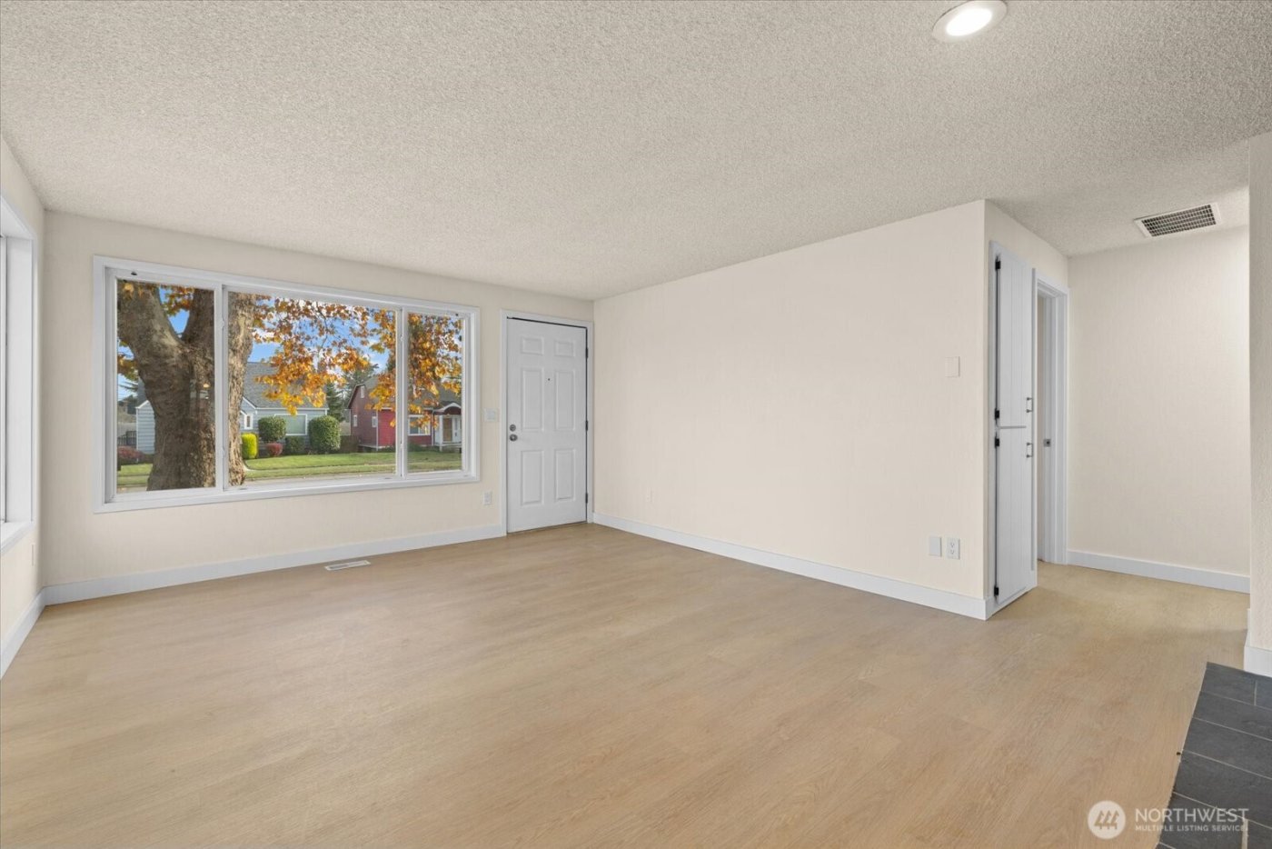 5402 Yakima Avenue , Tacoma, WA 98408