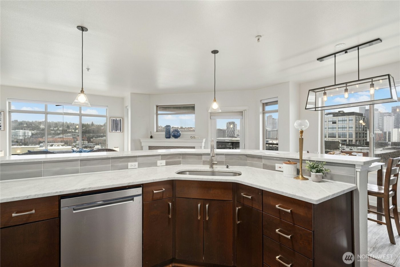 1000 Aurora Avenue N #409, Seattle, WA 98109