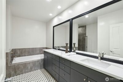 1000 Aurora Avenue N #409, Seattle, WA 98109 - Photo 17