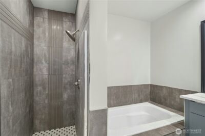 1000 Aurora Avenue N #409, Seattle, WA 98109 - Photo 18