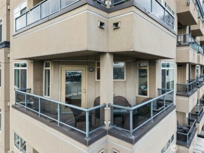 1000 Aurora Avenue N #409, Seattle, WA 98109 - Photo 25