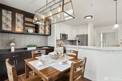 1000 Aurora Avenue N #409, Seattle, WA 98109 - Photo 5