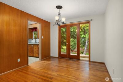 10210 NE 23rd Street , Bellevue, WA 98004 - Photo 20