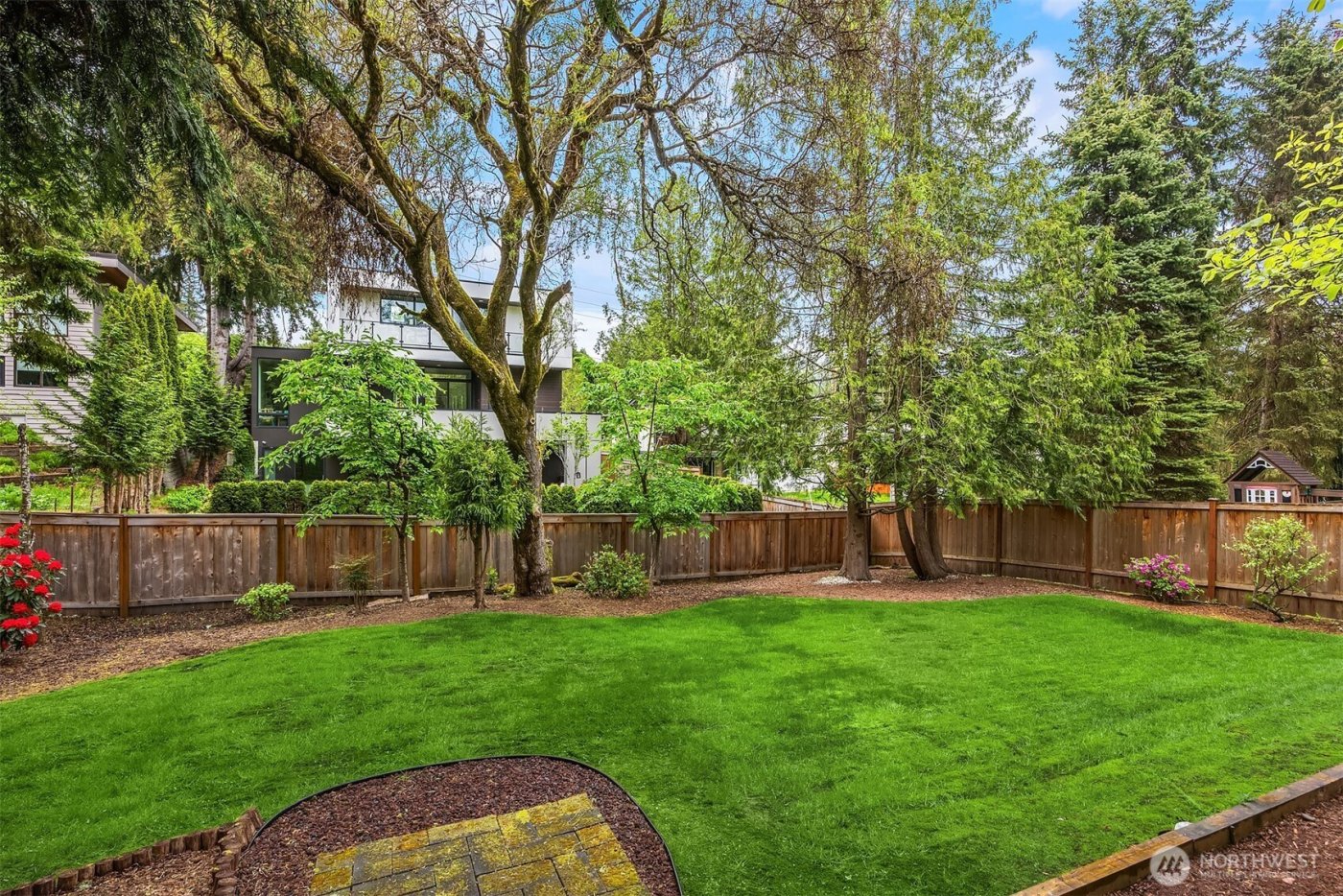 10210 NE 23rd Street , Bellevue, WA 98004