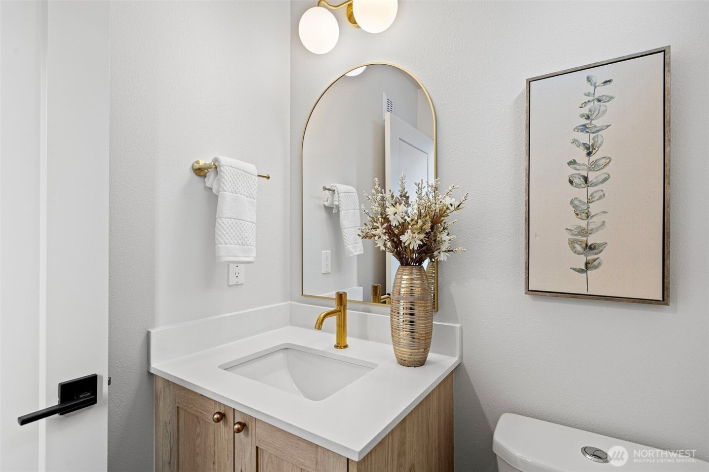 926 NW 57th Street #B, Seattle, WA 98107