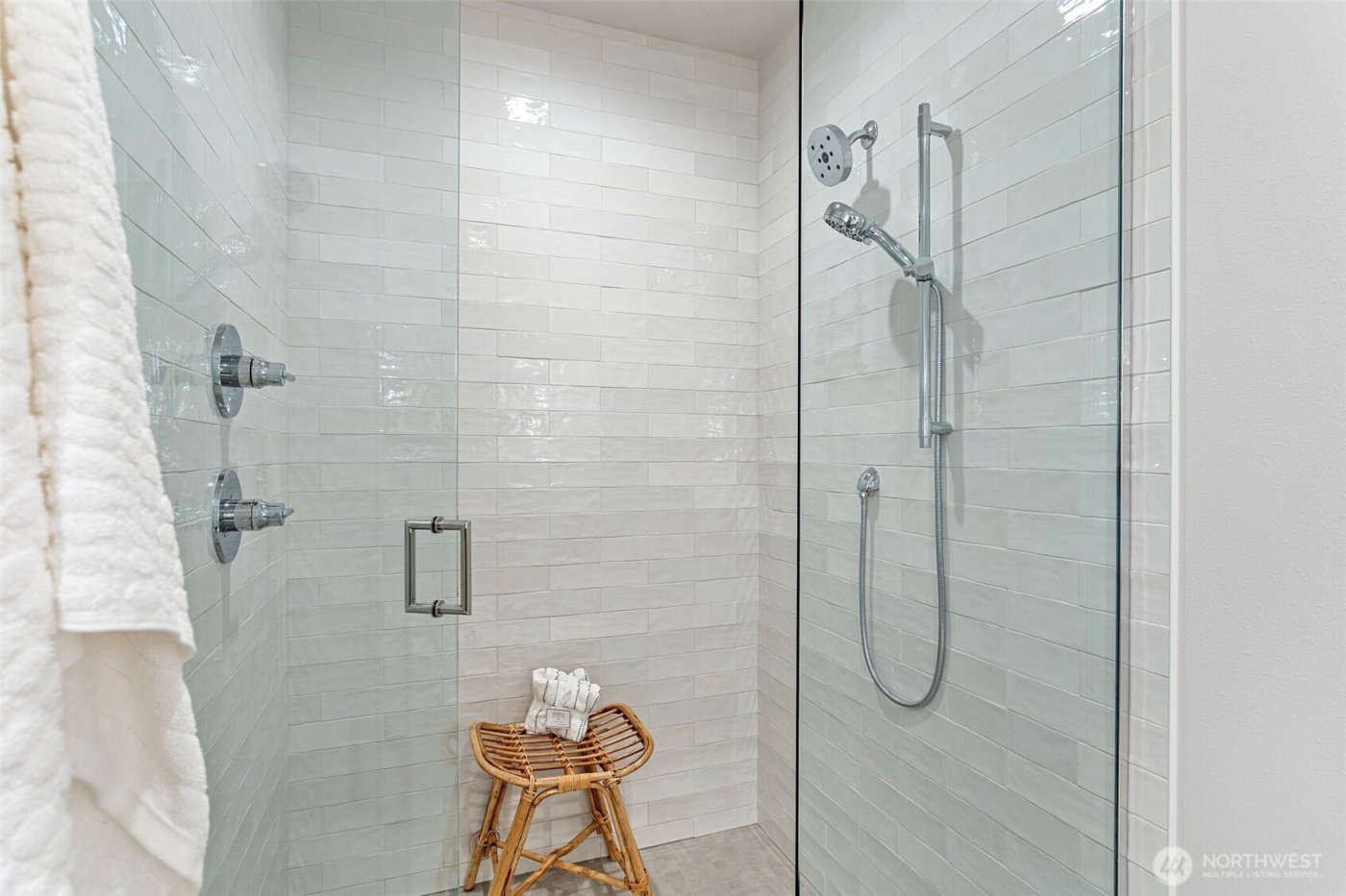 926 NW 57th Street #B, Seattle, WA 98107