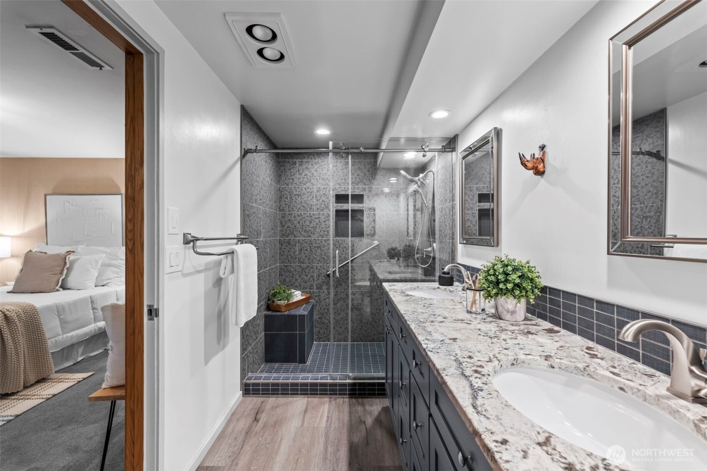 3016 N Narrows Drive #215, Tacoma, WA 98407