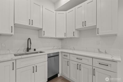 15815 47th Avenue S, Tukwila, WA 98188 - Photo 32